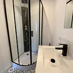 1er Etage - Centre-ville - Local Velos Disponible Mayenne