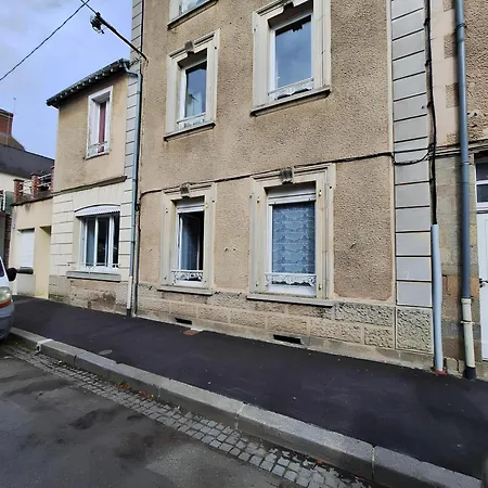 Apartment 1er Etage - Centre-ville - Local Velos Disponible *