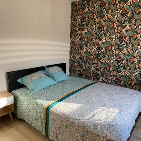 1er Etage - Centre-ville - Local Velos Disponible * Mayenne