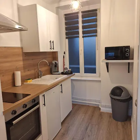 1er Etage - Centre-ville - Local Velos Disponible