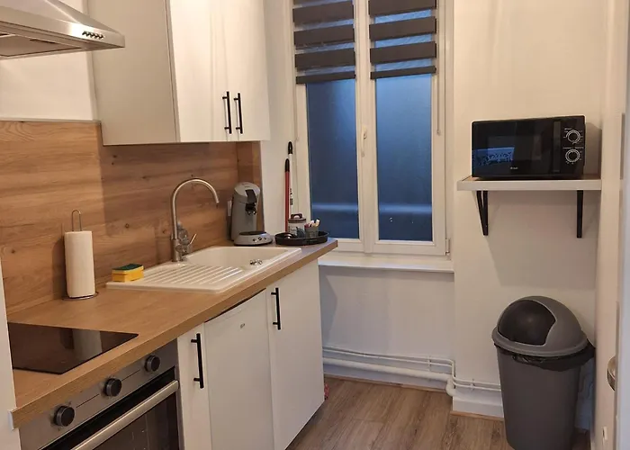 1er Etage - Centre-ville - Local Velos Disponible